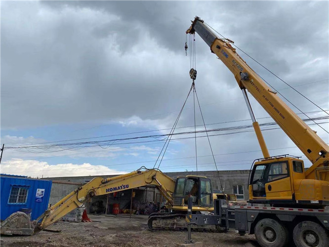 博兴县25吨吊车的工作半径是多少？