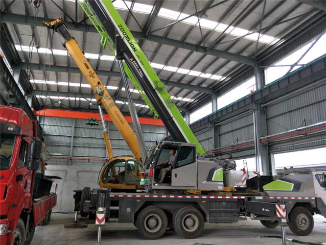 博兴县高空车出租需要注意哪些安全事项？