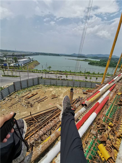 博兴县作业中发生设备损坏或人员意外，责任怎么划分？